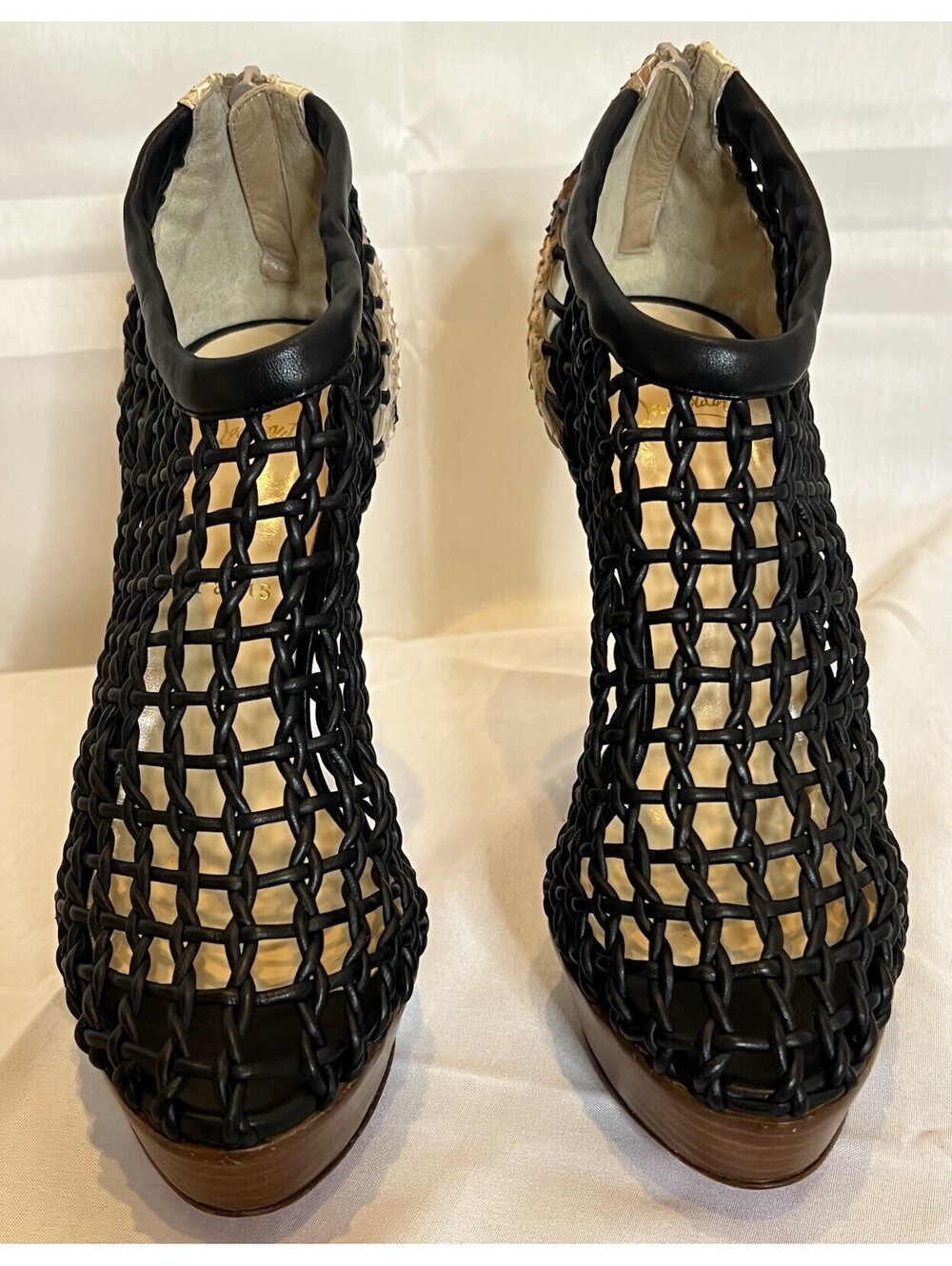 Christian Louboutin Coussin 140 Black Nappa Python Heels EU 41 Red Bottom Pumps
